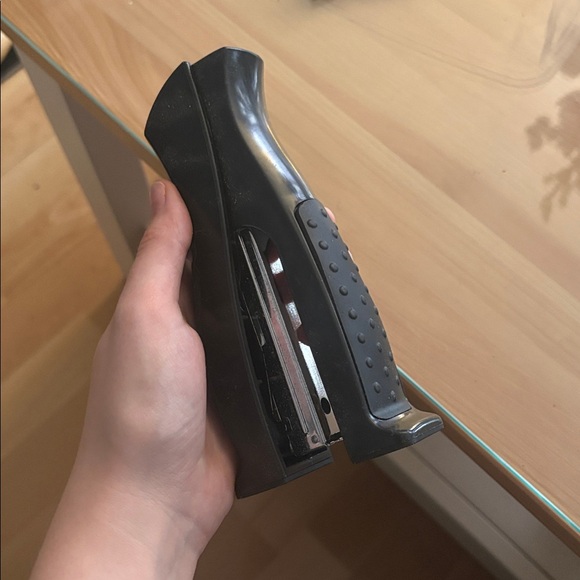 Black Stapler - Picture 3 of 3